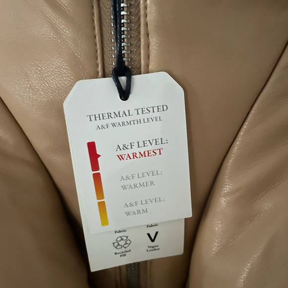 Brand new Abercrombie &Fitch Ultra Vegan Leather puffer midi , SOLD OUT - Picture 6 of 8